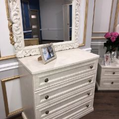 Комод 4 ящика Афина + Зеркало ППУ Афина (крем корень) в Игриме - igrim.mebel24.online | фото 5
